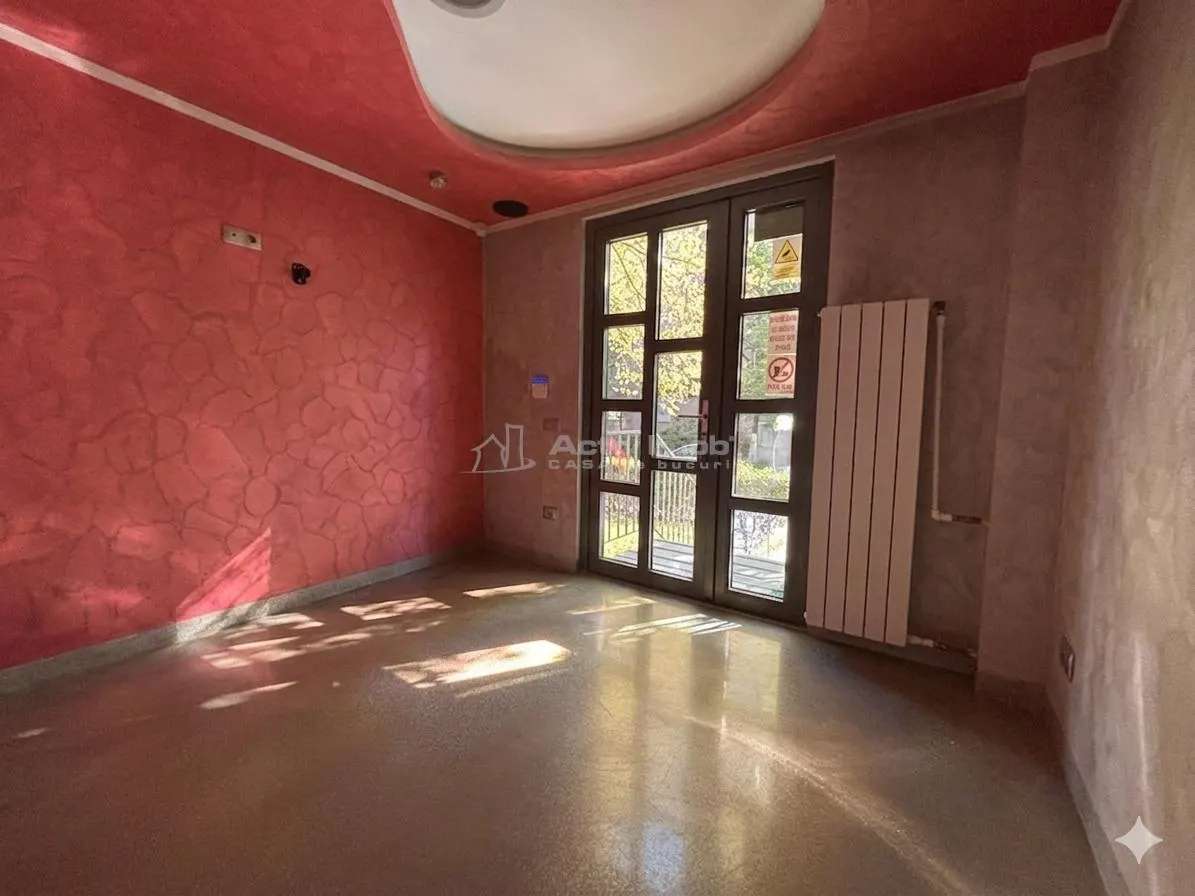 Investitie inteligenta: apartament si spatiu comercial cu acces separat - foto 14