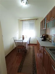 Apartament 2 cam. in Moldova Noua - foto 4