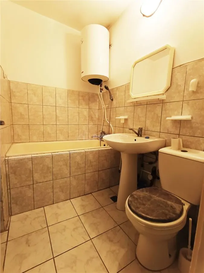 Apartament 2 cam. in Moldova Noua - foto 10