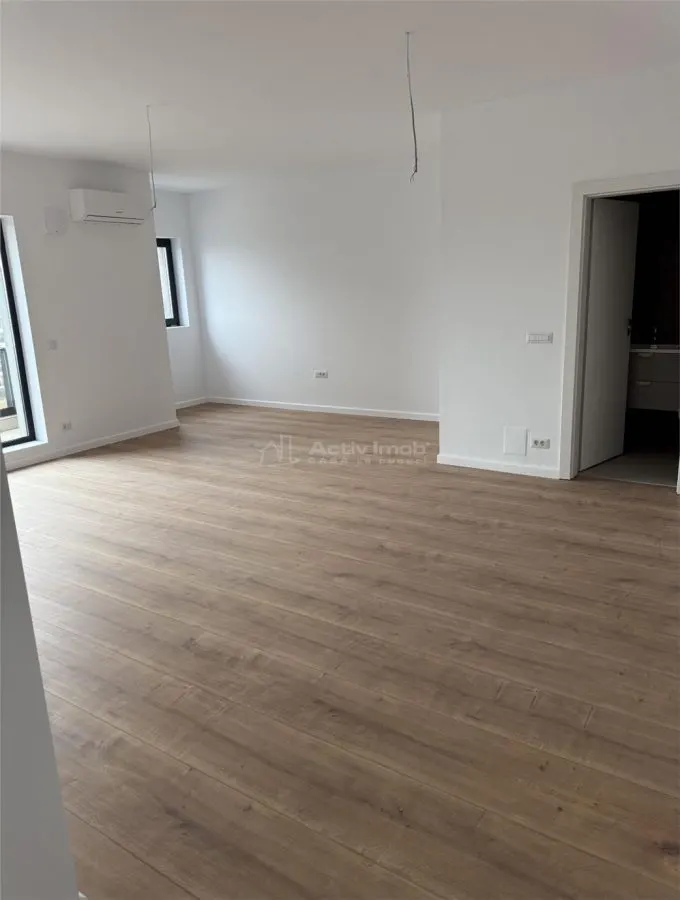 Apartament de 3 camere, decomandat, MRS Gradinile - foto 2