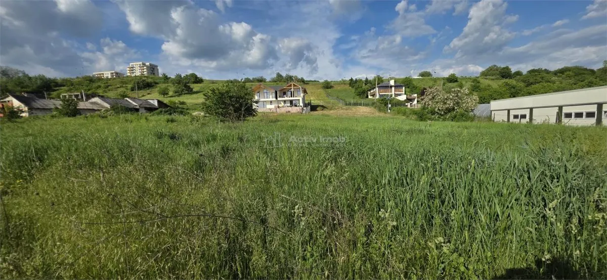 Teren 800 mp intravilan de vanzare Valea Voievozilor - foto 2
