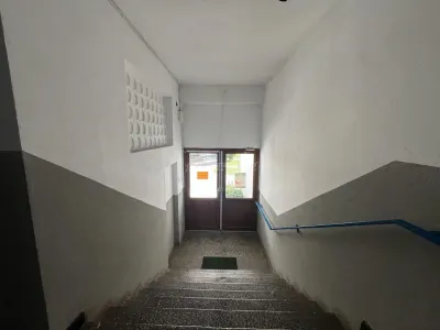 Lugoj, Apartament 3 Cam., 84 Mp., Semidecomandat, et.6, Central Blocul Postei - foto 12