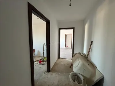 Lugoj, Apartament 3 Cam., 84 Mp., Semidecomandat, et.6, Central Blocul Postei - foto 17