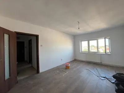 Lugoj, Apartament 3 Cam., 84 Mp., Semidecomandat, et.6, Central Blocul Postei - foto 21