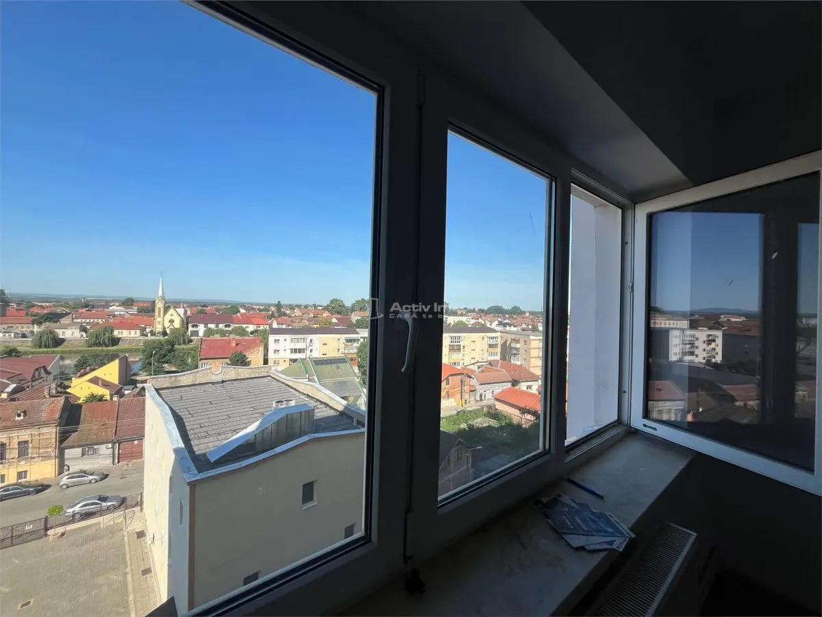 Lugoj, Apartament 3 Cam., 84 Mp., Semidecomandat, et.6, Central Blocul Postei - foto 22