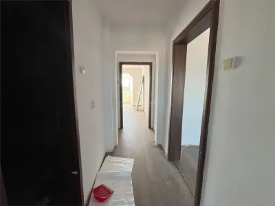 Lugoj, Apartament 3 Cam., 84 Mp., Semidecomandat, et.6, Central Blocul Postei - foto 10