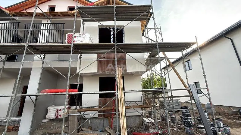 Vanzare - Casa - Vila - Prelungirea Ghencea - Dantelei - 195000E tva inclus - Comision 0! - foto 4