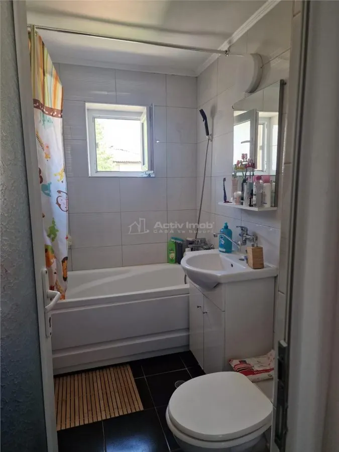 Apartament 2 camere de vanzare in micro 6 strada Basarabiei - foto 7