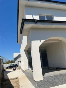 Casa / Duplex - 4 camere - Magurele - 140 m utili - foto 5