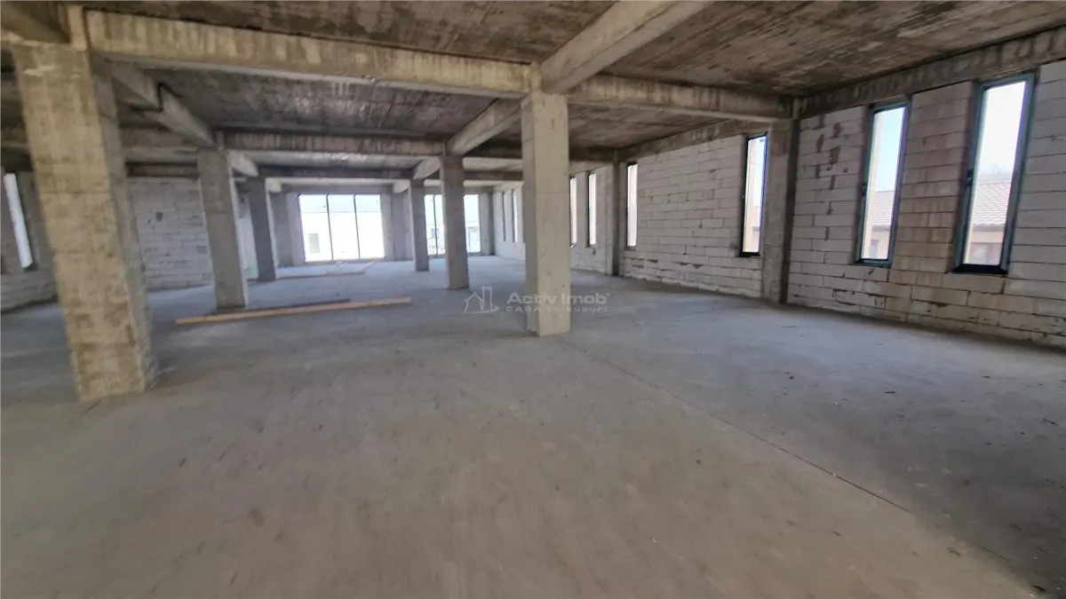 Spatiu comercial - Tunari - 1156mp utili - constructie noua - P + 2 etaje - foto 5