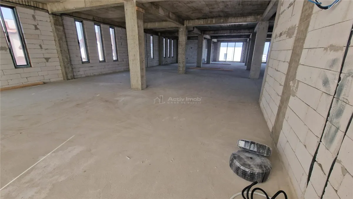Spatiu comercial - Tunari - 1156mp utili - constructie noua - P + 2 etaje - foto 7