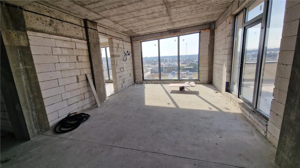 Spatiu comercial - Tunari - 1156mp utili - constructie noua - P + 2 etaje - foto 9