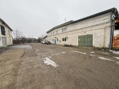 Hala 2532 mp - Calea Borsului - teren 3045 mp - Oradea