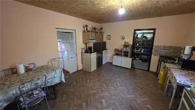 Petrilova | Casa cu 4400MP Teren | 9 Incaperi | ZERO COMISION - foto 17