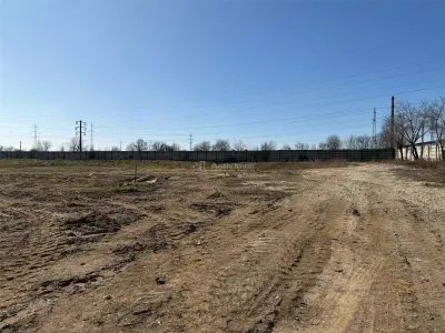 Teren Industrial Calea Borsului- 10.000 mp - 33.300 mp sau 77.935 mp - foto 10