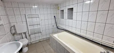 雷西察：五卧室房屋，配地下室、一楼、二楼及阁楼 - foto 12