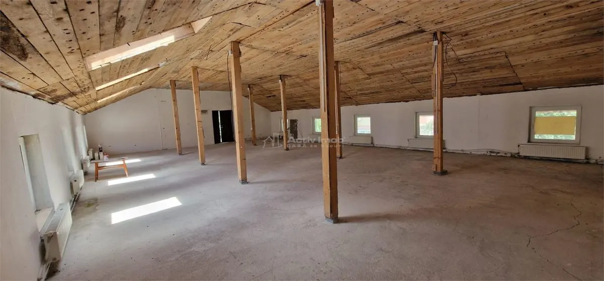Commercial space for sale in Resita, Govandari area - foto 5