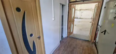 Commercial space for sale in Resita, Govandari area - foto 7