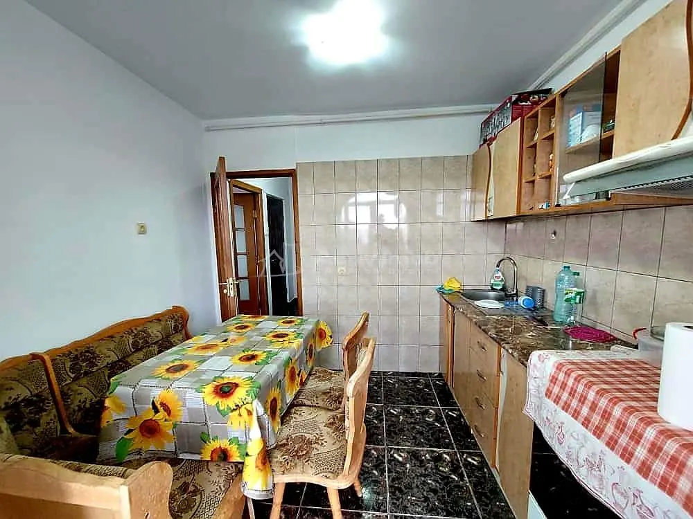 3 camere, 73 mp, etaj 3, mobilat-utilat , DOROBANTI - foto 12