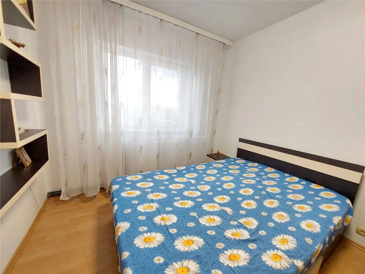 3 camere, 73 mp, etaj 3, mobilat-utilat , DOROBANTI - foto 5