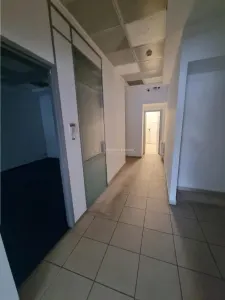 Spatiu comercial central fost Sediu Banca Alphabank - foto 12