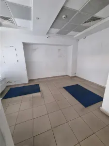 Spatiu comercial central fost Sediu Banca Alphabank - foto 10