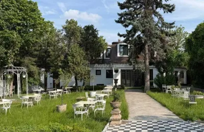 CONAC ELEGANT IN ZONA DE NORD – SECTOR 1, LIMITROF MOGOSOAIA - Bucuresti