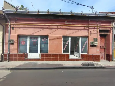 Caransebes, CHIRIE, Spatiu Comercial, Central - foto 4