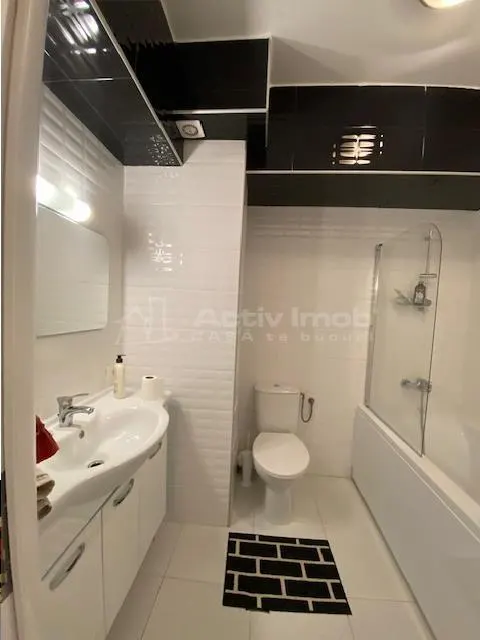 3 camere cartier Damaroaia, spatios COMISION 0 la vanzare - foto 12