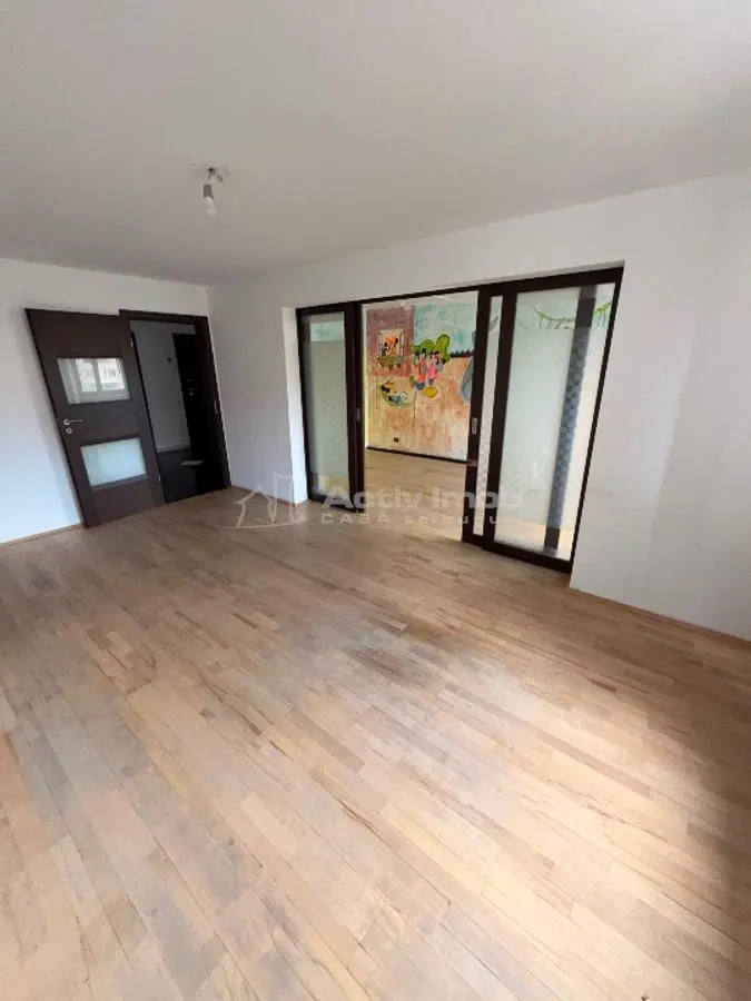 4 camere 90 mp - decomandat - Crangasi - centrala proprie - foto 2