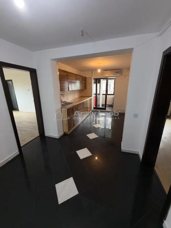 4 camere 90 mp - decomandat - Crangasi - centrala proprie - foto 6