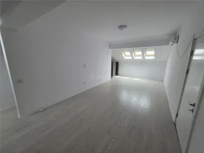 Villa Moderne Townhouse – Otopeni – 5 Chambres – 3 Salles de bain – 160 sqm - foto 12