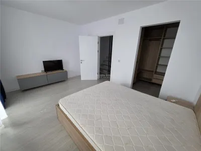 Villa Townhouse Moderne – Otopeni – 5 Chambres – 3 Salles de Bain – 159m² - foto 12