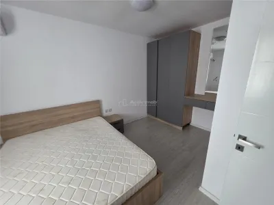 Villa Townhouse Moderne – Otopeni – 5 Chambres – 3 Salles de Bain – 159m² - foto 13