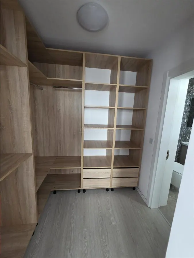 Villa Townhouse Moderne – Otopeni – 5 Chambres – 3 Salles de Bain – 159m² - foto 17