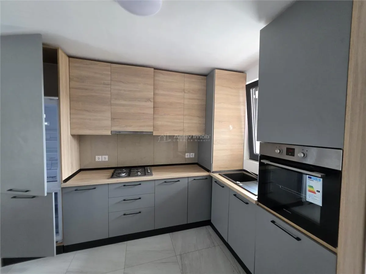 Villa Townhouse Moderne – Otopeni – 5 Chambres – 3 Salles de Bain – 159m² - foto 3