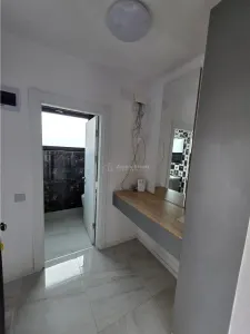 Villa Townhouse Moderne – Otopeni – 5 Chambres – 3 Salles de Bain – 159m² - foto 25