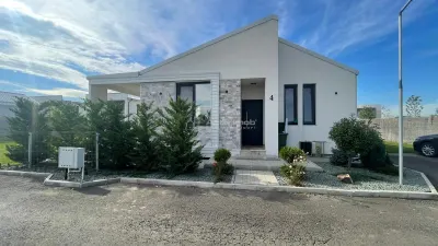 Casa parter moderna - Ostratu - 4 camere - 2 bai - 90mp - 390mp curte - foto 14