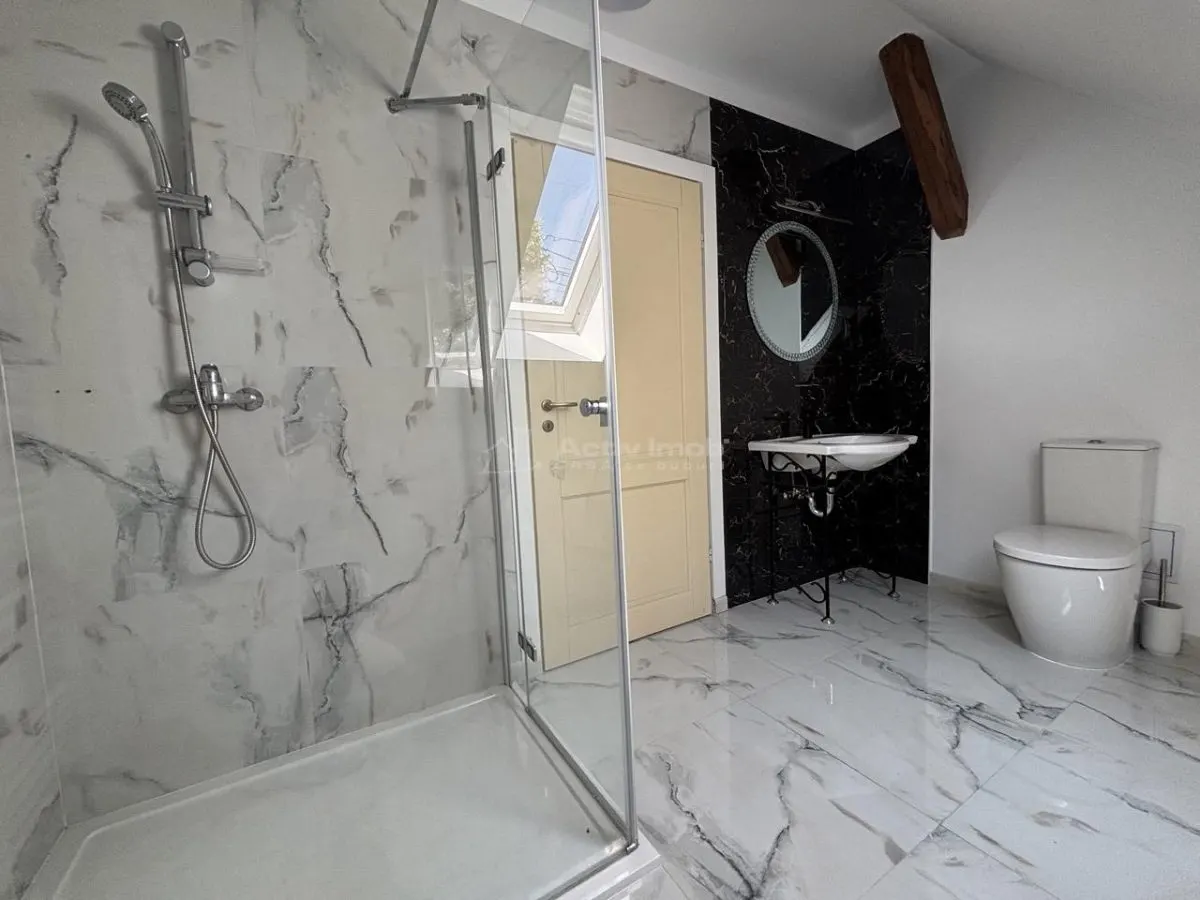Proprietate de patrimoniu pe malul lacului Paleu - Teren 2.300 mp - piscina - Coliba lui Horea – casa istorica din secolul XVIII - foto 18