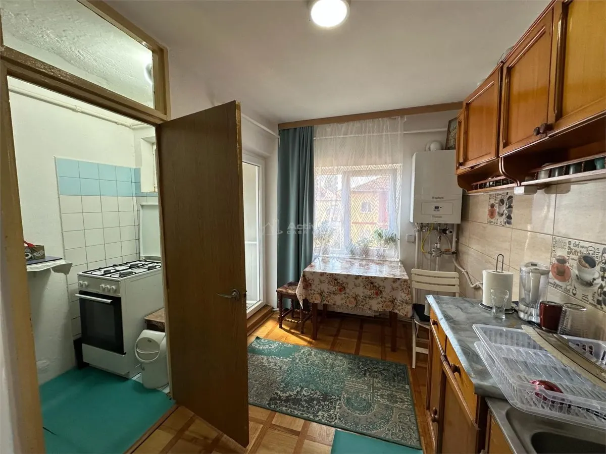 Resita, Appartement 3 Chambres, Confort Amélioré, Centre, Zone Place Sud - foto 12