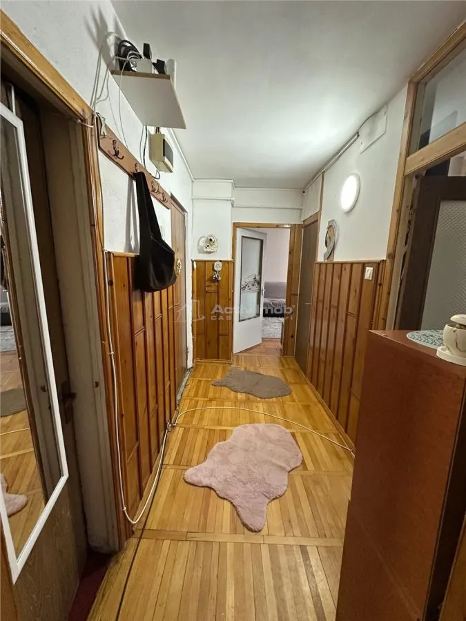 Resita, Appartement 3 Chambres, Confort Amélioré, Centre, Zone Place Sud - foto 18