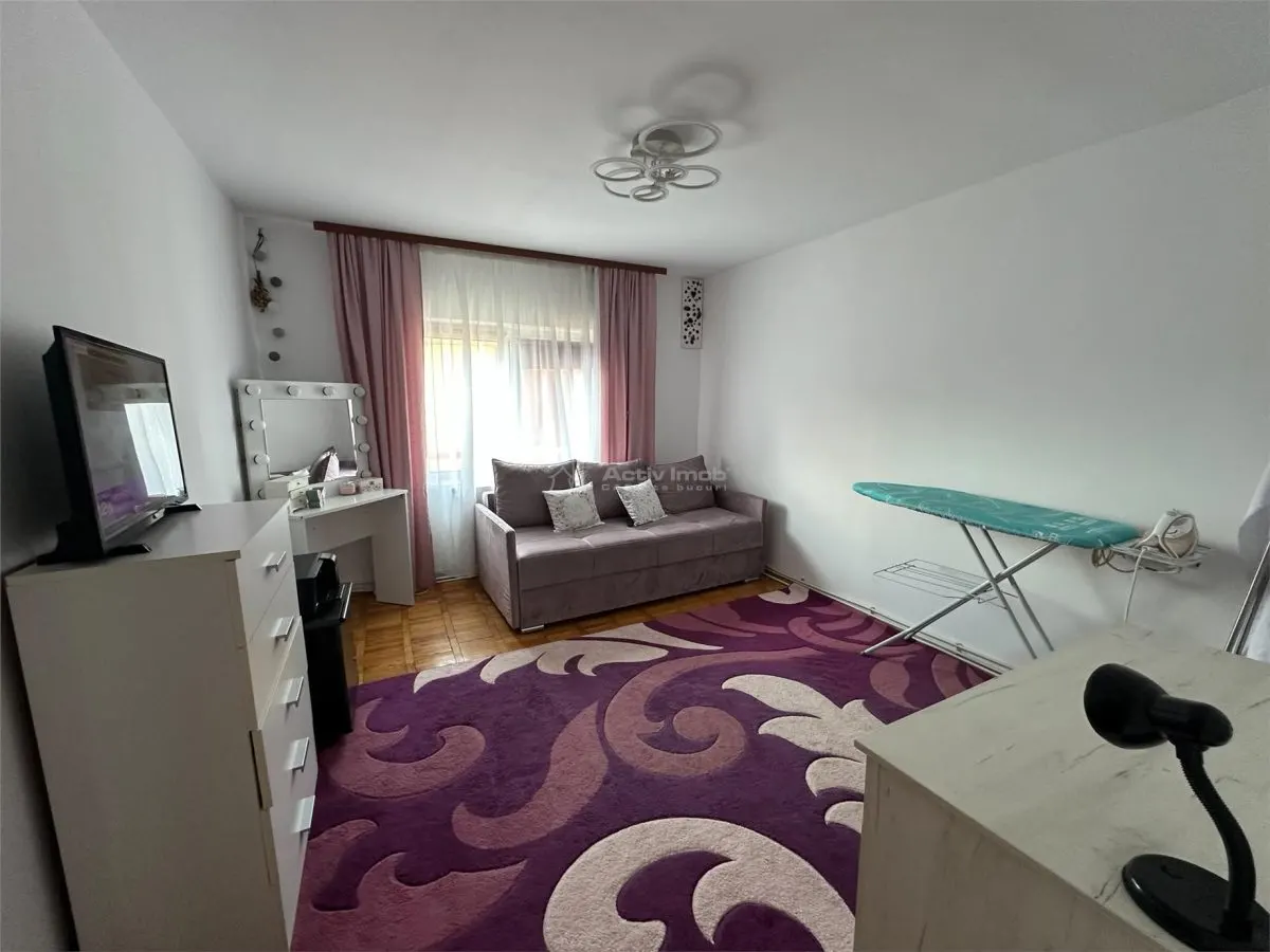 Resita, Appartement 3 Chambres, Confort Amélioré, Centre, Zone Place Sud - foto 3