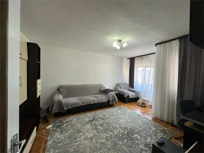 Resita, Appartement 3 Chambres, Confort Amélioré, Centre, Zone Place Sud - foto 4