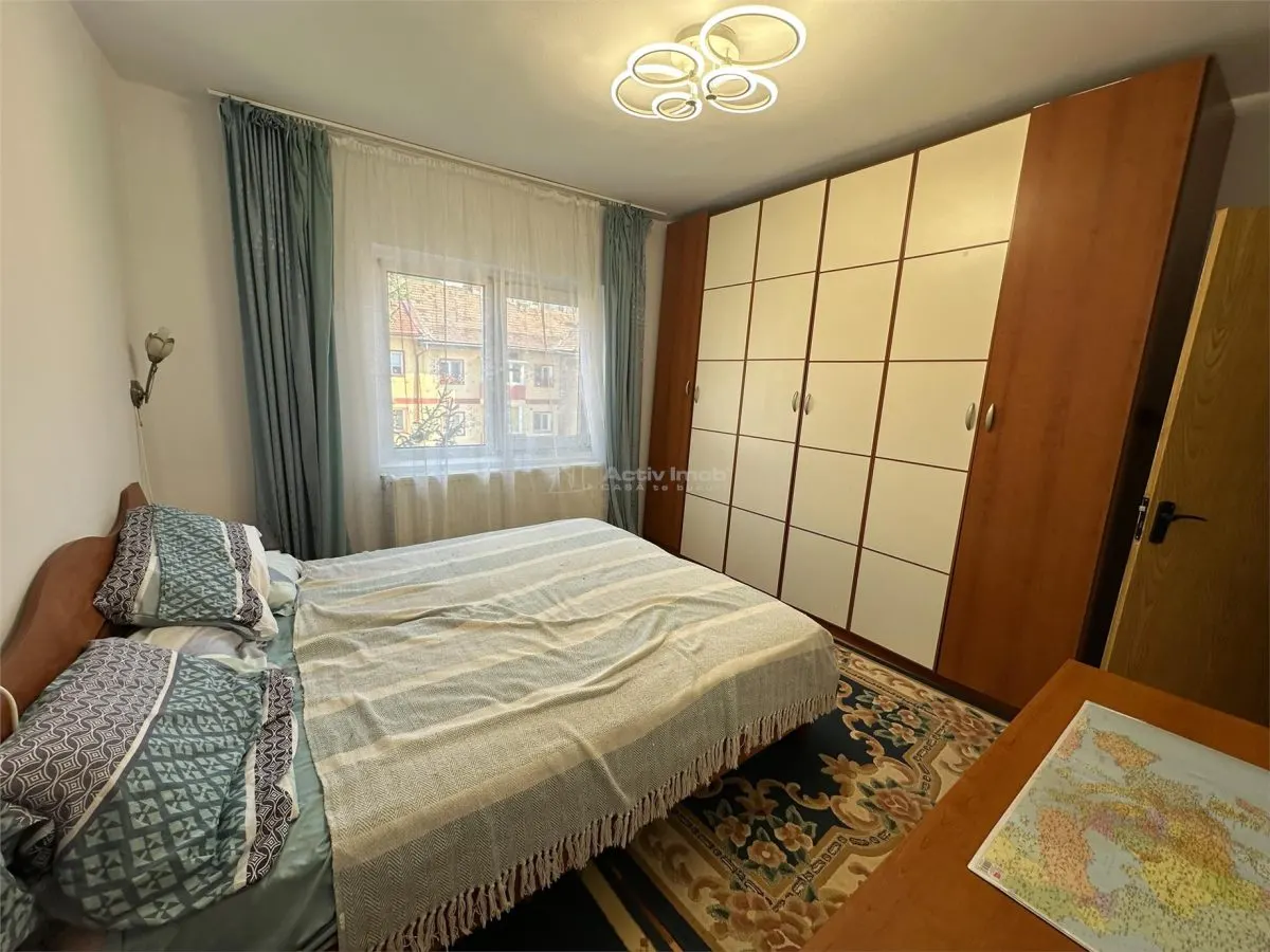 Resita, Appartement 3 Chambres, Confort Amélioré, Centre, Zone Place Sud - foto 7