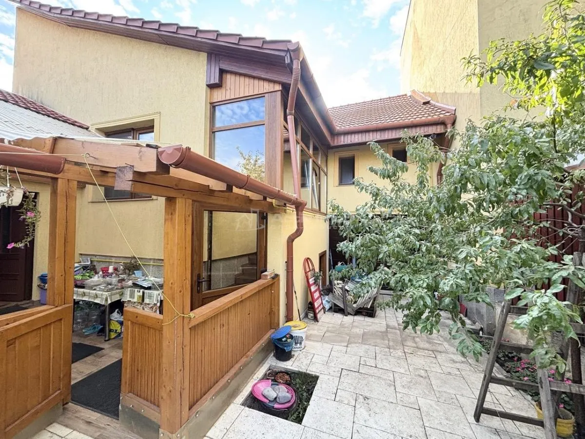 Casa cocheta pe un singur nivel, cu garaj si terasa – zona Cantemir - foto 15