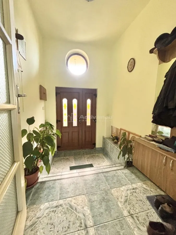 Casa cocheta pe un singur nivel, cu garaj si terasa – zona Cantemir - foto 16