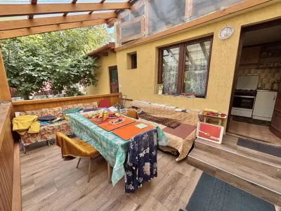 Casa cocheta pe un singur nivel, cu garaj si terasa – zona Cantemir - foto 10