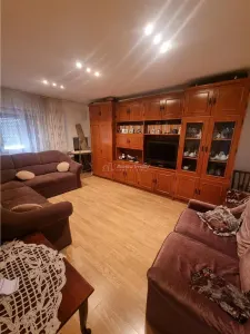 Apartament 3 cam decomandat , doua bai-doua balcoane zona 800 1Mai - Alexandria