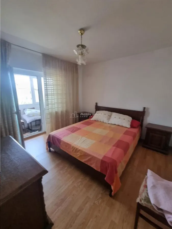 Apartament 3 cam decomandat , doua bai-doua balcoane zona 800 1Mai - foto 5