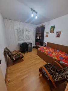 Apartament 3 cam decomandat , doua bai-doua balcoane zona 800 1Mai - foto 9